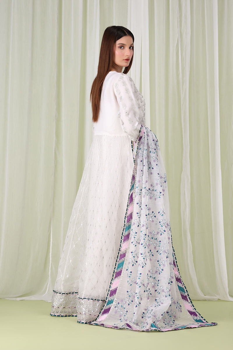 Sanawa white embroidered Pakistani langa back view with dupatta – Dani collection